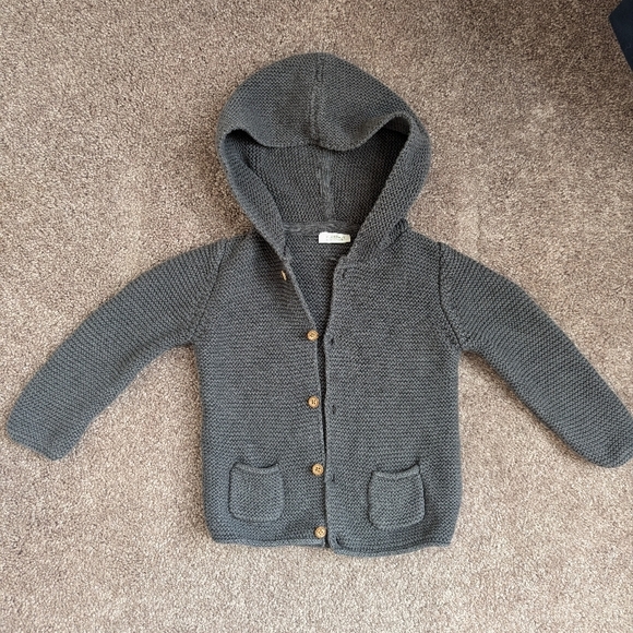 Gray Hooded Cardigan with Wooden Buttons - Picture 4 of 4